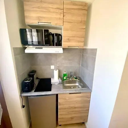 Sobnb Genève 3 Gauche - Petit Studio Proche Tram Devant Tram Appartement Gaillard
